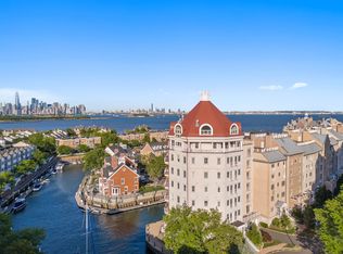 204 Shearwater Ct W APT 53, Jersey City, NJ