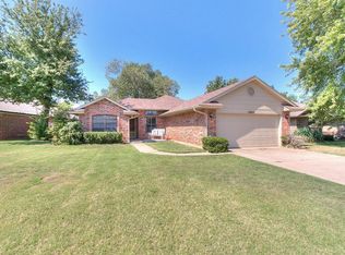17009 Rose Holw, Edmond, OK 73012