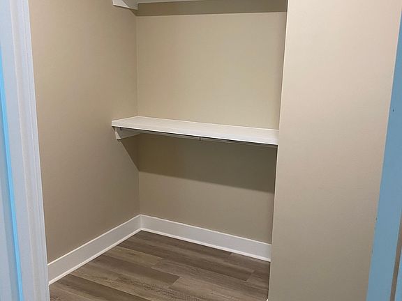 4th image of 66 Stoneridge Dr APT A