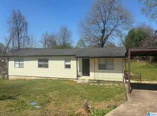 42 4th Ave SE, Graysville, AL 35073