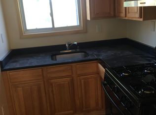 40 Webb St FLOOR 2, Pawtucket, RI 02860