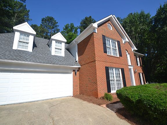 2nd image of 1388 Christiana Dr
