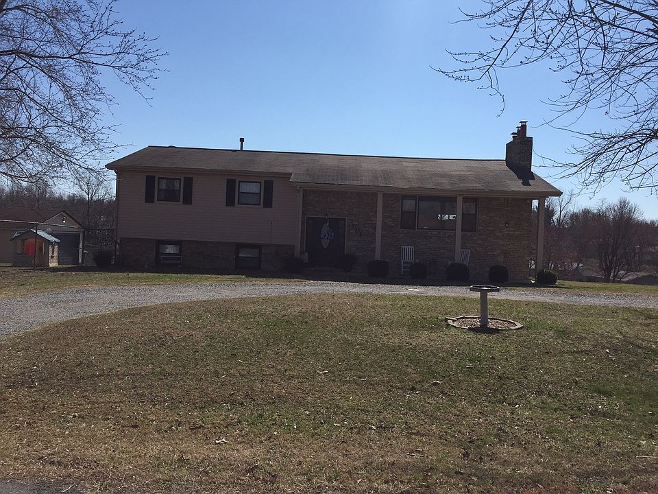 Circle drive & covered porch