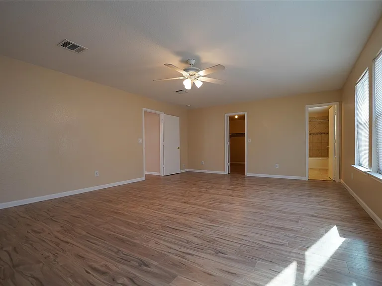 5520 Alomar Cv — Photo 16