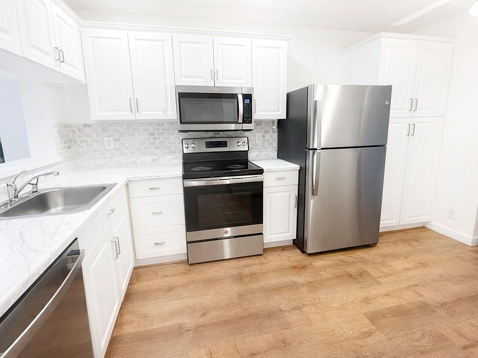 1st image of 3950 Cocoplum Cir