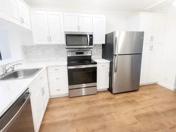 3950 Cocoplum Cir, Pompano Beach, FL