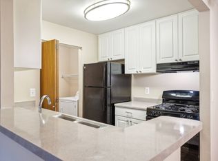 37255 S Woodbridge Cir #4-203, Westland, MI 48185