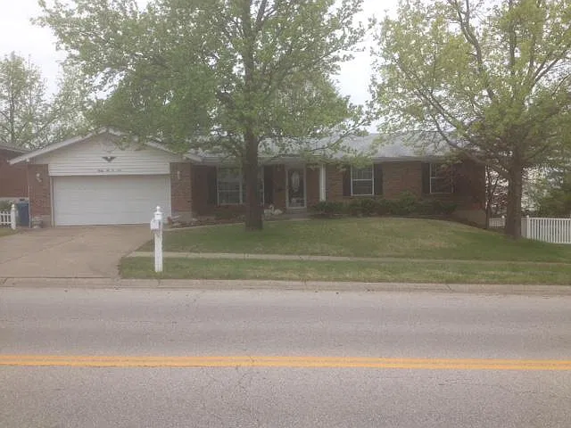 4 bed, 1568 sqft, $2,200 — Photo 1
