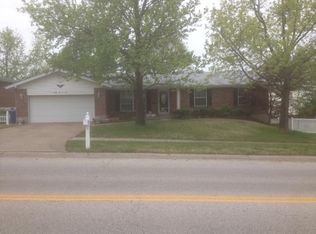 3209 Fox Hill Rd, Saint Charles, MO 63301