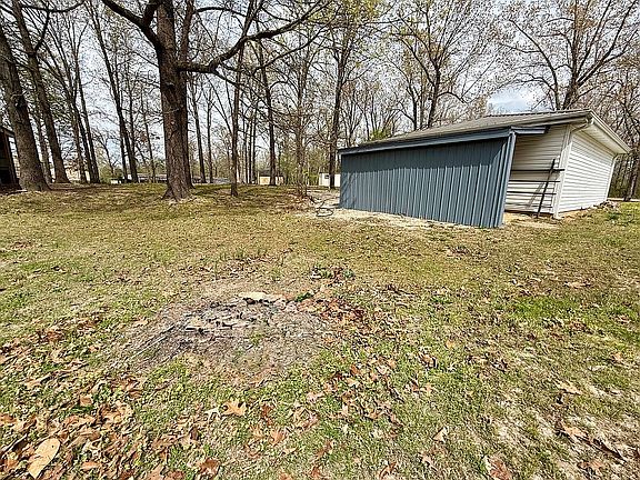4th image of 952 Cranfield Rd