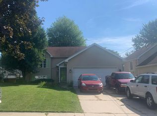 620 Lasalle Ave NW, Grand Rapids, MI 49534