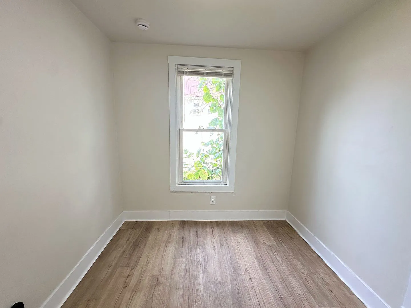 124 S Lake Street - — Photo 2