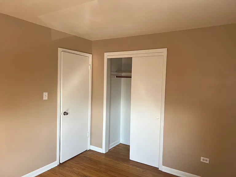 3609 W 79th St #2 — Photo 7