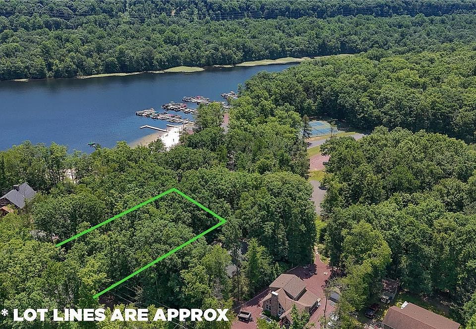1st image of Crescent Dr