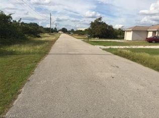 5216 25th St SW UNIT 2, Lehigh Acres, FL 33973