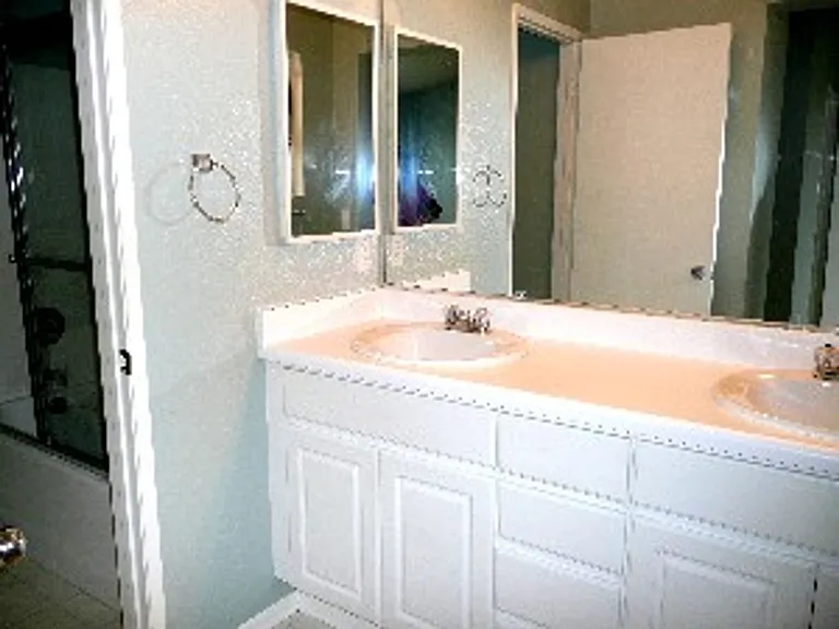 1326 Statice Ct — Photo 11