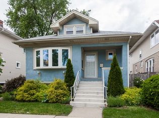 1123 S Humphrey Ave, Oak Park, IL 60304