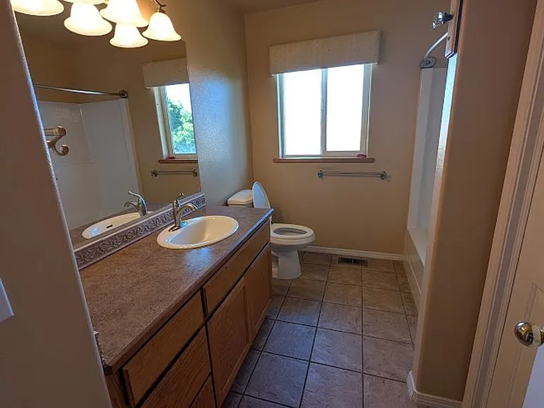 935 Cypress Ct #A — Photo 6