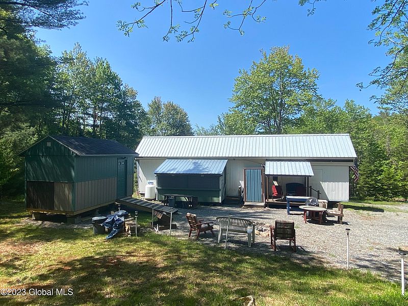 2nd image of 600 Hohler Road