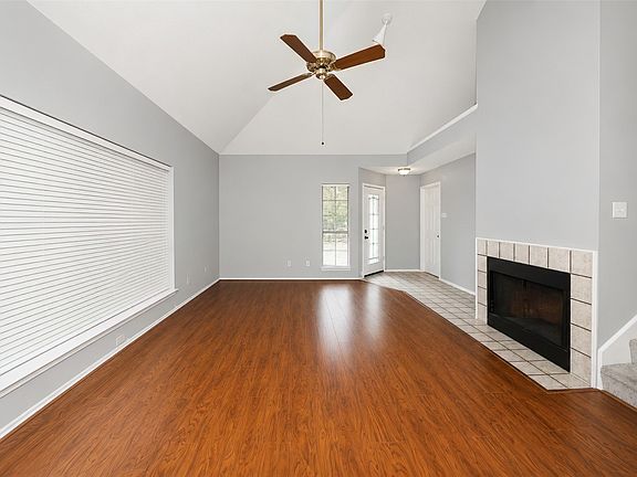 5th image of 2927 Peninsula Way