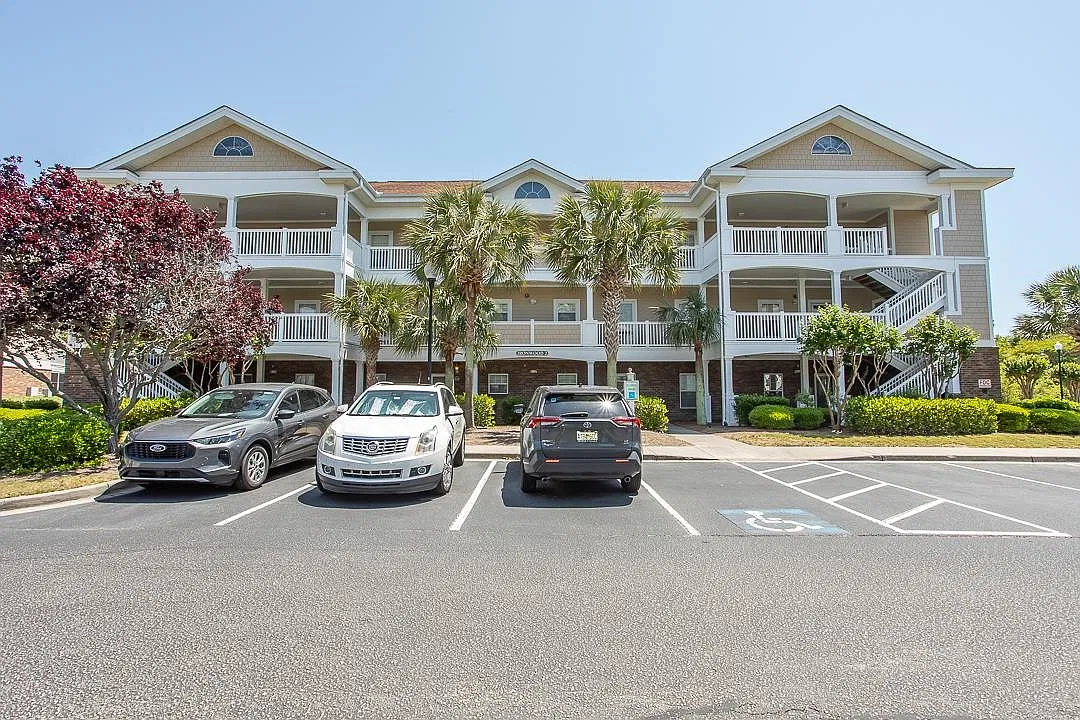 2 bed, 2.0 bath, 1000 sqft, $1,700 — Photo 1