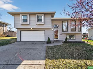 13521 Carpenter St, Omaha, NE 68138