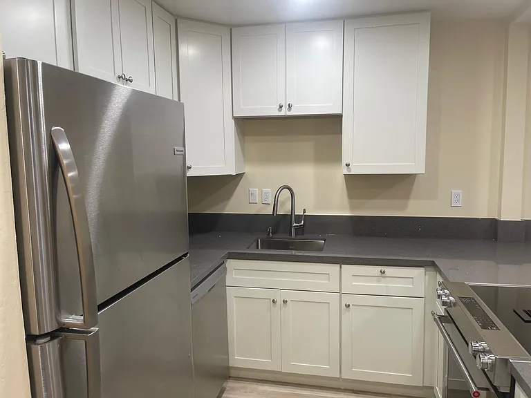 3639 Walnut St #1 — Photo 5
