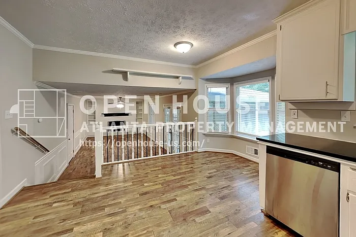 400 Ansley Dr — Photo 8