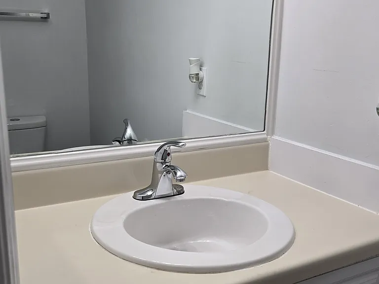 1025 Carolina Rd — Photo 10
