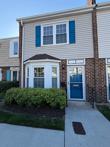 582 Tenbee Ln Photo 1