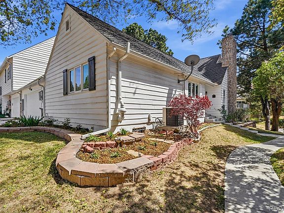 5th image of 4675 S Yosemite Street #208