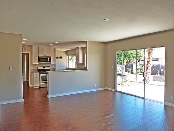 3rd image of 2286 N Orange Grove Ave