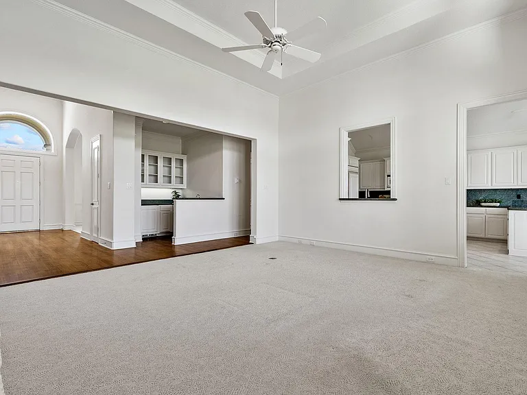 5113 Malvern Dr — Photo 9