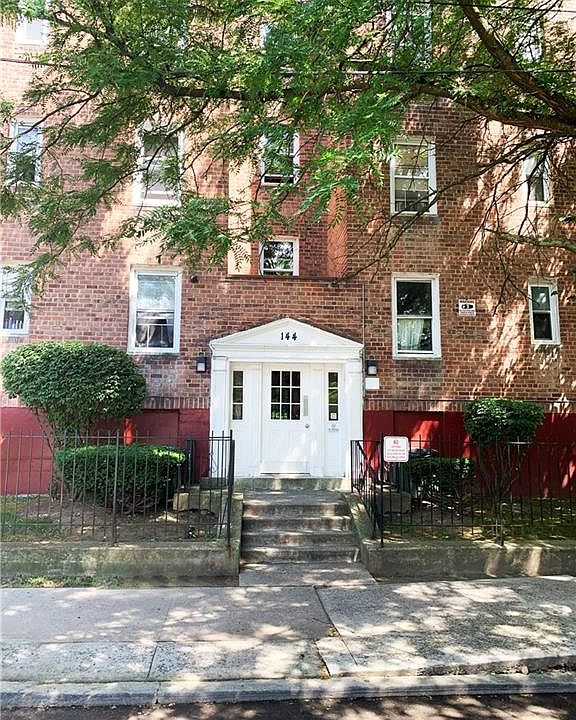 144 Ravine Avenue