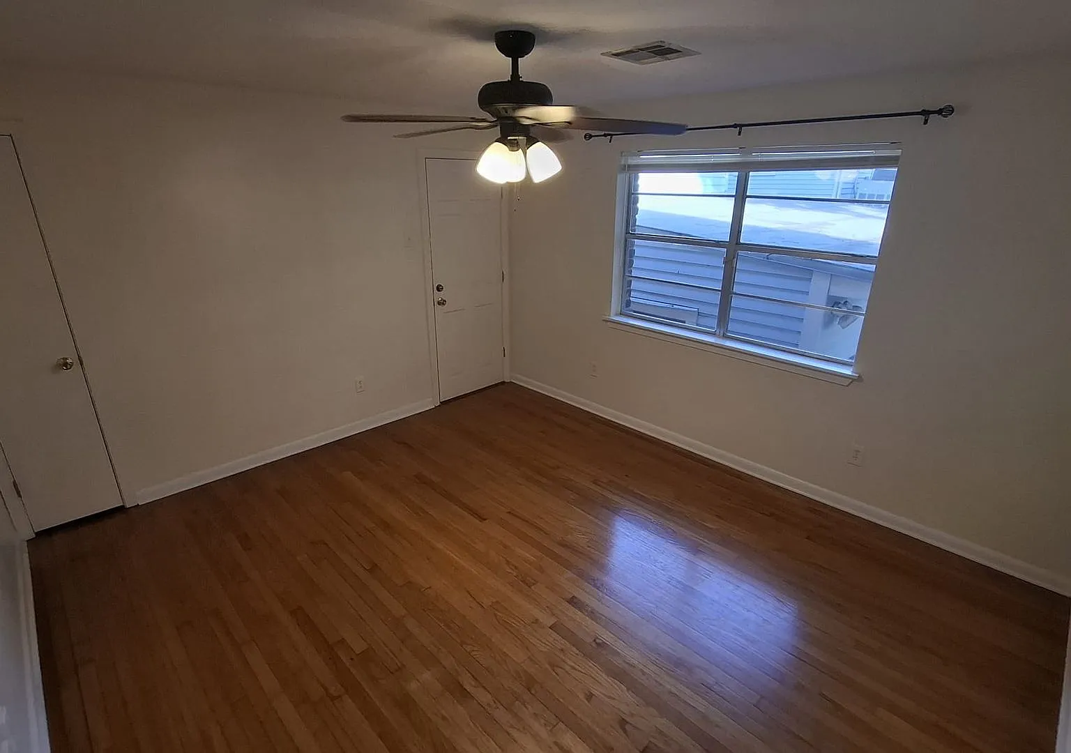 4221 Palmyra St. — Photo 3