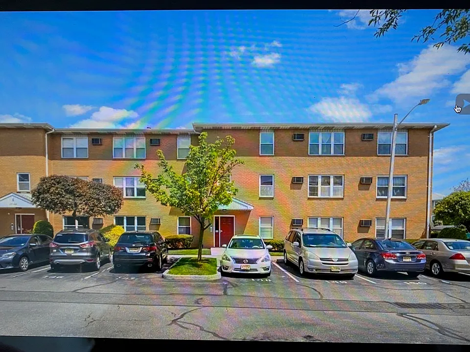 1 Riverview Ct #1
