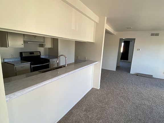 5th image of 18881 Valley Cir APT C