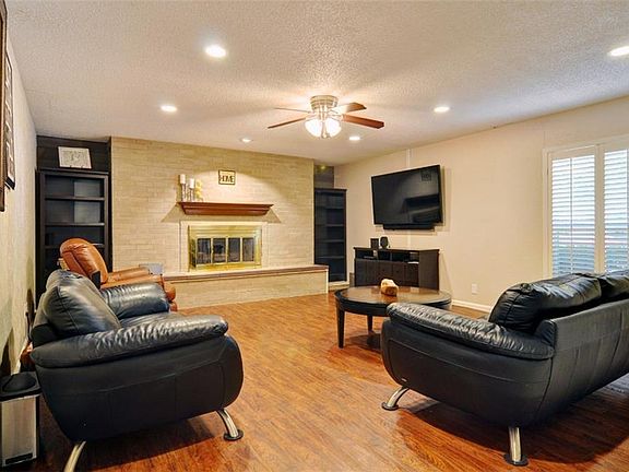 5th image of 713 Forest Park Pl