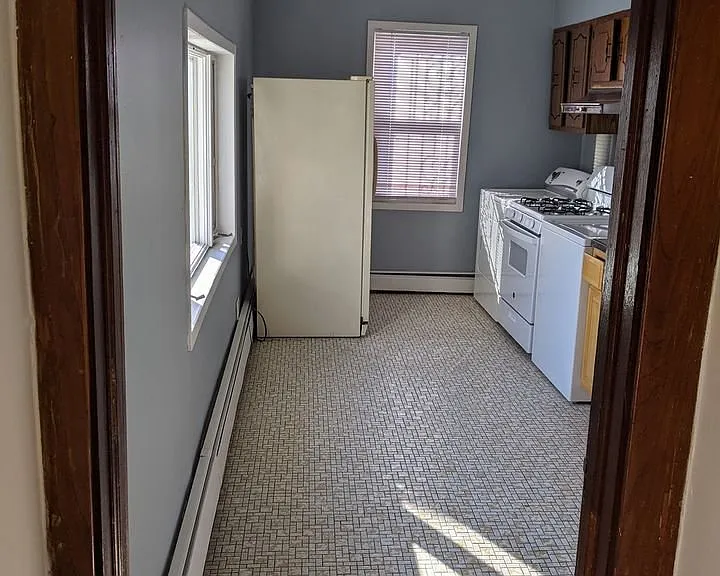 946 Elizabeth Ave #2 — Photo 6