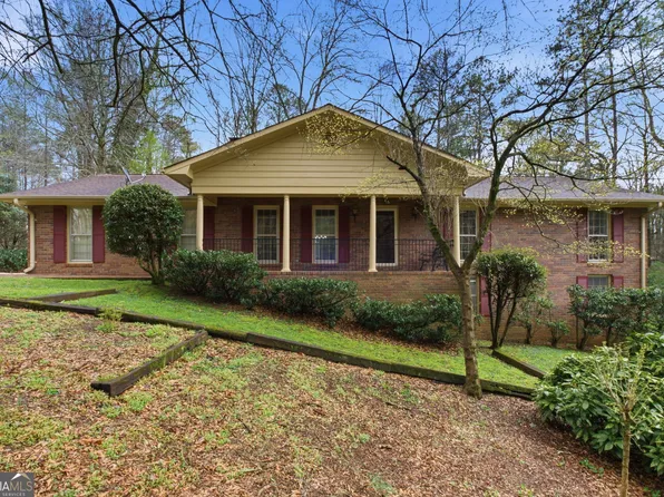 3245 Forest Creek Dr SW, Marietta, GA 30064