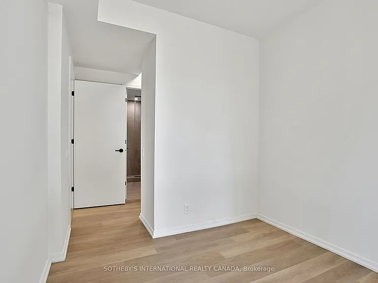 109 Erskine Ave #1110 — Photo 28