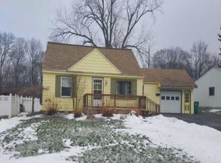 35 Belmont Rd, Rochester, NY 14612