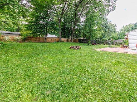 5th image of 4837 Kittery Dr NW