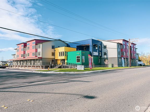5th image of 1655 Main Street