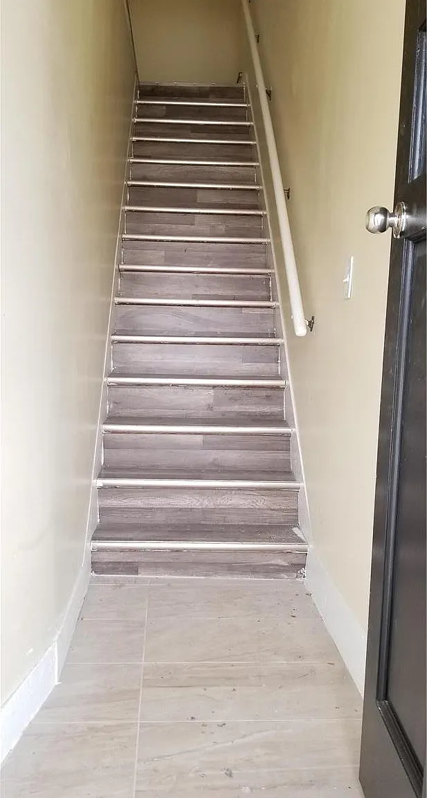 2 bed, 1.0 bath, 750 sqft, $1,400 — Photo 2