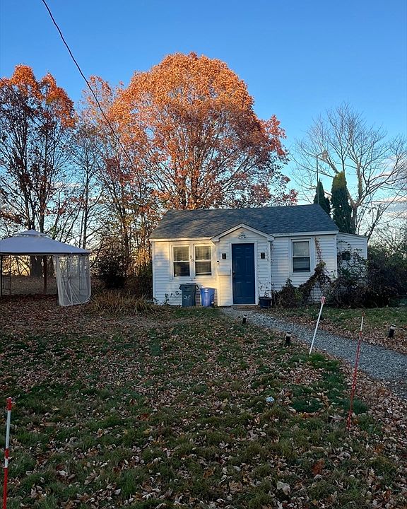 1st image of 28 Miriam St #28
