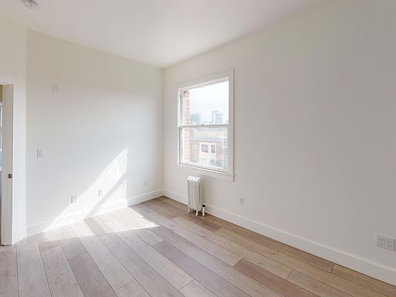 5th image of 2 Guerrero St #300