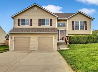 8512 N Arcola Ave, Kansas City, MO 64153