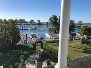 226 Back St, Newport, NC 28570