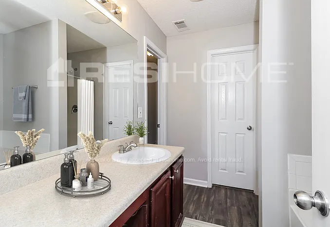 330 Wekiva Ct — Photo 10